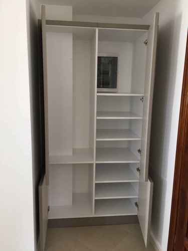 Bespoke fitted wardrobe, in addition to new kitchen installation. Design by Mopa, installation by Ugur Bolat